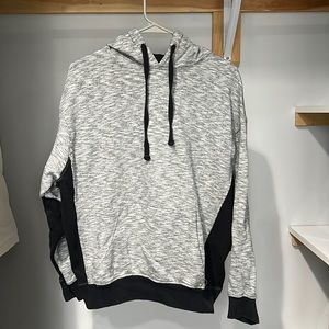 Women’s Ray Wear Hoodie